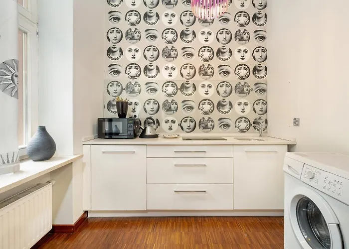 Sunny In The Heart Of Old Town By Renters Lägenhet Poznań