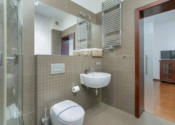 Sunny In The Heart Of Old Town By Renters Poznań