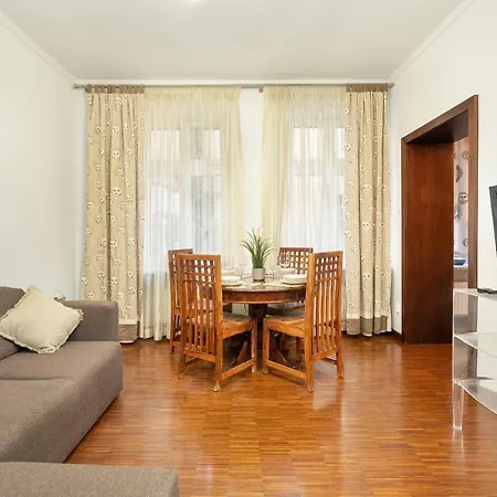 Apartment Sunny In The Heart Of Old Town By Renters Poznan