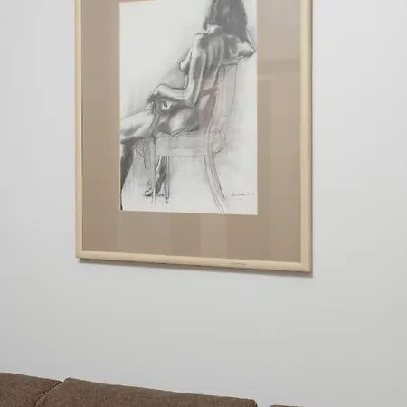 Sunny In The Heart Of Old Town By Renters * Posen