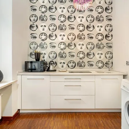 Sunny In The Heart Of Old Town By Renters Apartment Posen