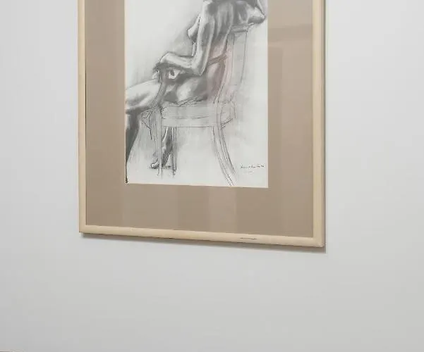 Sunny In The Heart Of Old Town By Renters * Posen