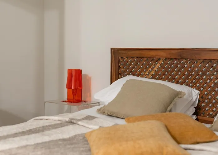 Apartment Sunny In The Heart Of Old Town By Renters *