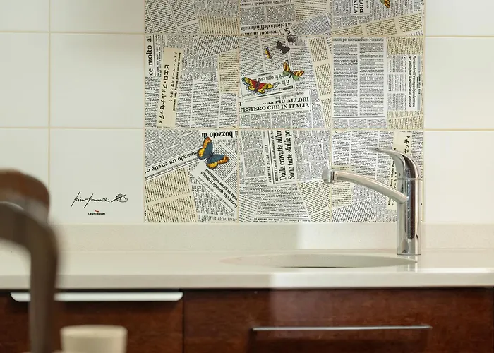 شقة Sunny In The Heart Of Old Town By Renters